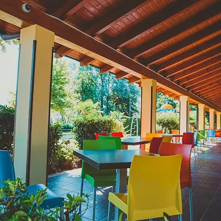 Rose Campingplatz 2*