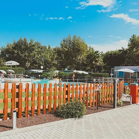 Parque de Campismo Rose 2*