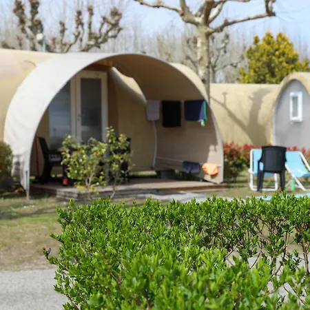 Campingplatz Rose 2*