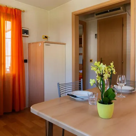 Rose Campingplatz Dormelletto