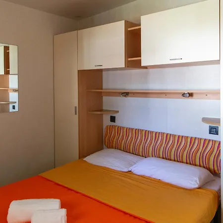 Rose キャンプ場 2*