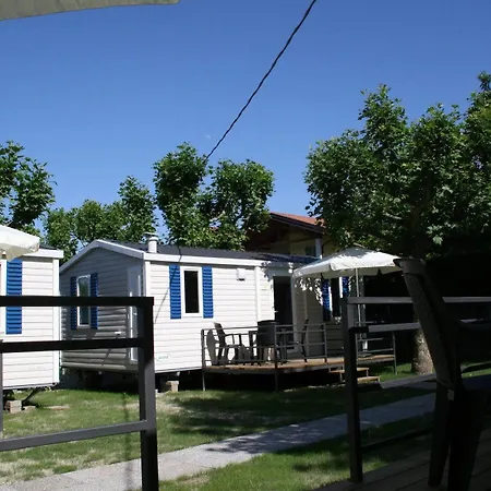 Rose キャンプ場 ドルメッレット