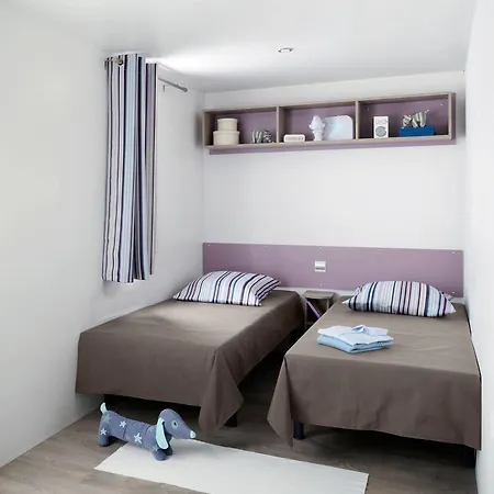 Rose キャンプ場 2*