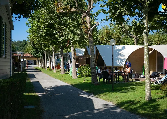 Rose Camping 2*